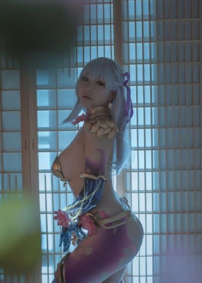 金瓶少女