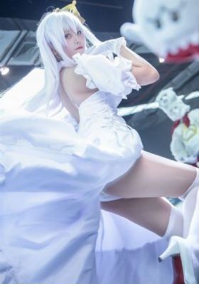 年轻儿媳妇