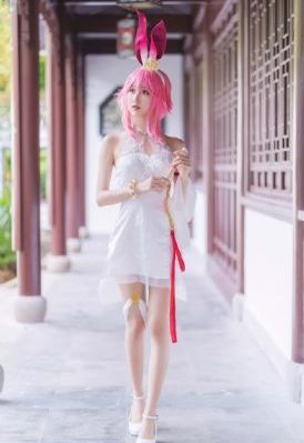 多个美女圣水调教vk